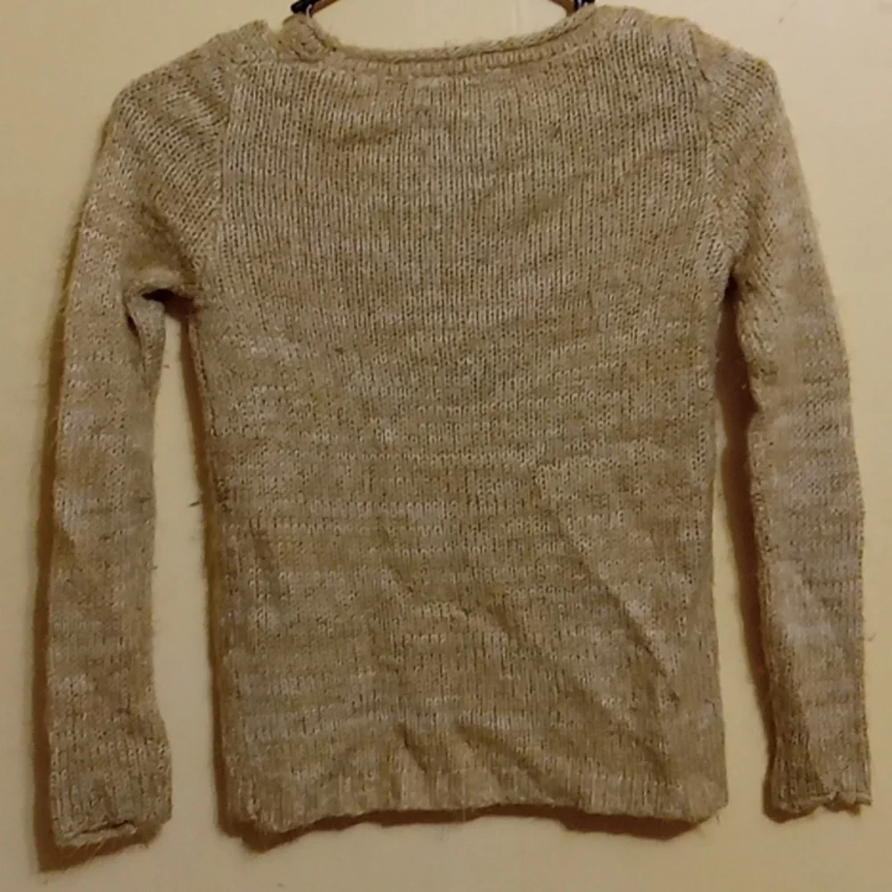 Spring  sweater - Picture 2 of 2